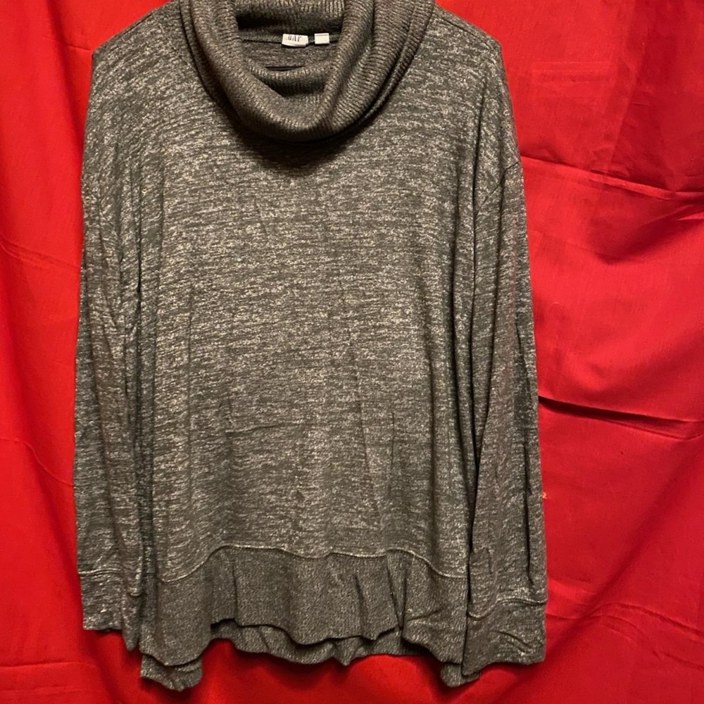 Turtleneck top - Picture 2 of 4